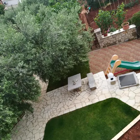 Otilija Apartment *
