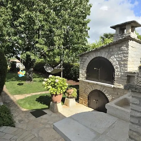 Otilija Apartament *