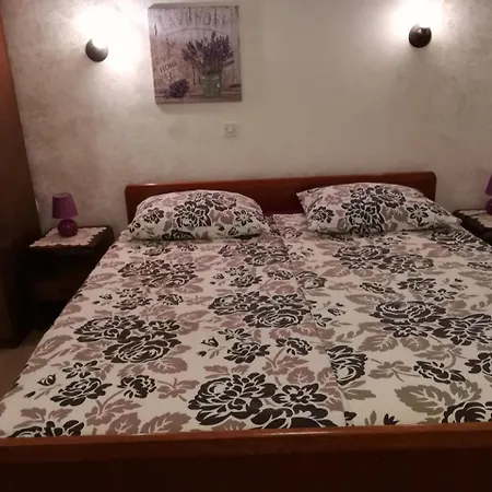 Otilija Apartament *